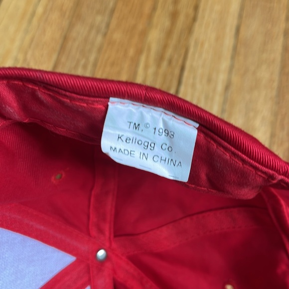 Vintage Tony The Tigers Snapback / 1993 / Kelloggs / Red - Picture 7 of 8